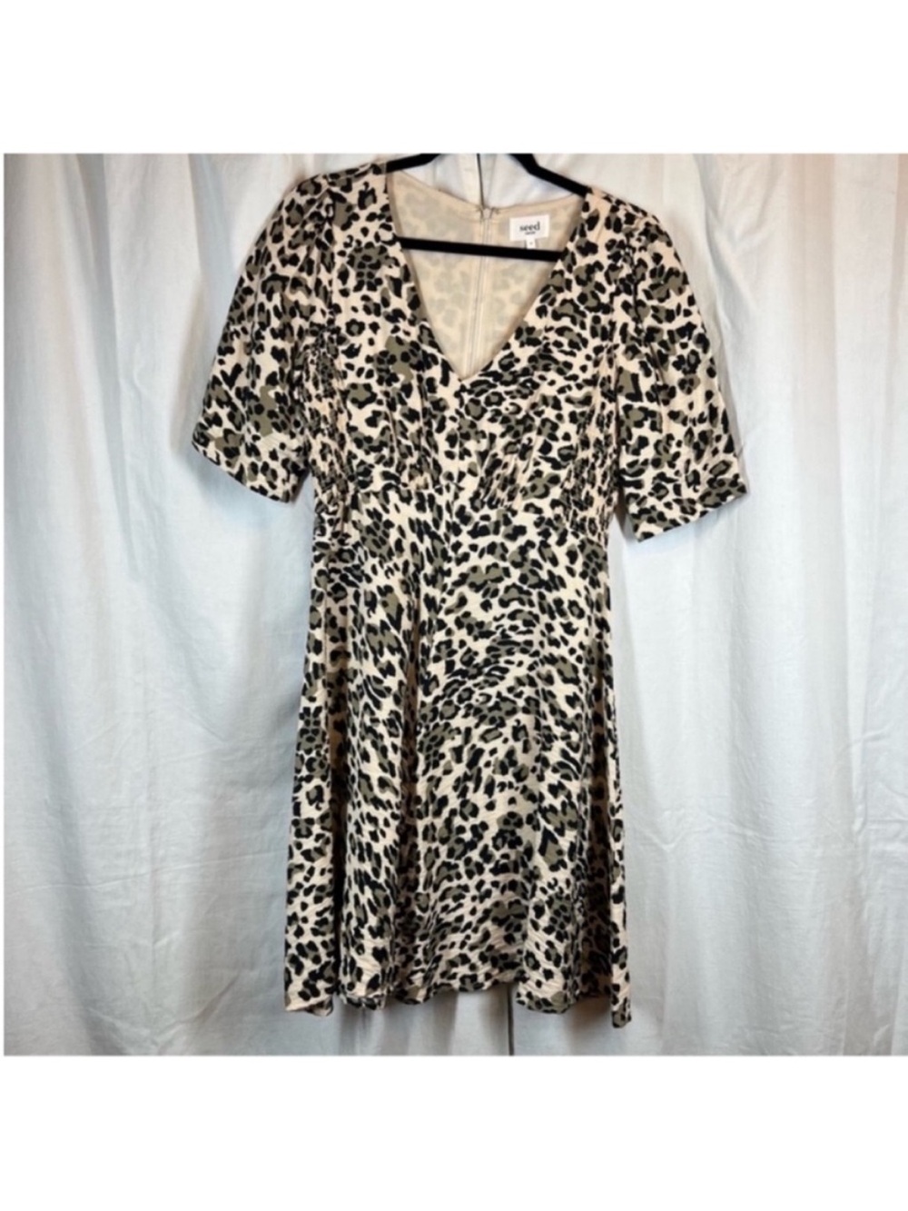 Seed heritage v neck flowy mini shirred cheetah print dress classic chic